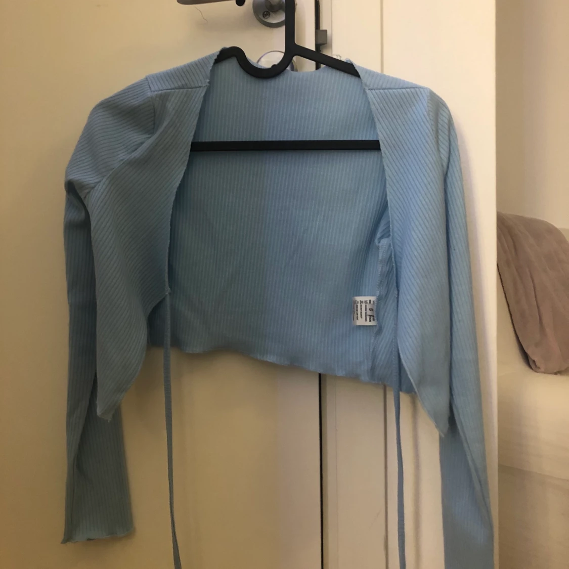 ljusblå kofta ish - 90