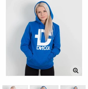 Dirtcült hoodie - Som ny! Använd få gånger. 