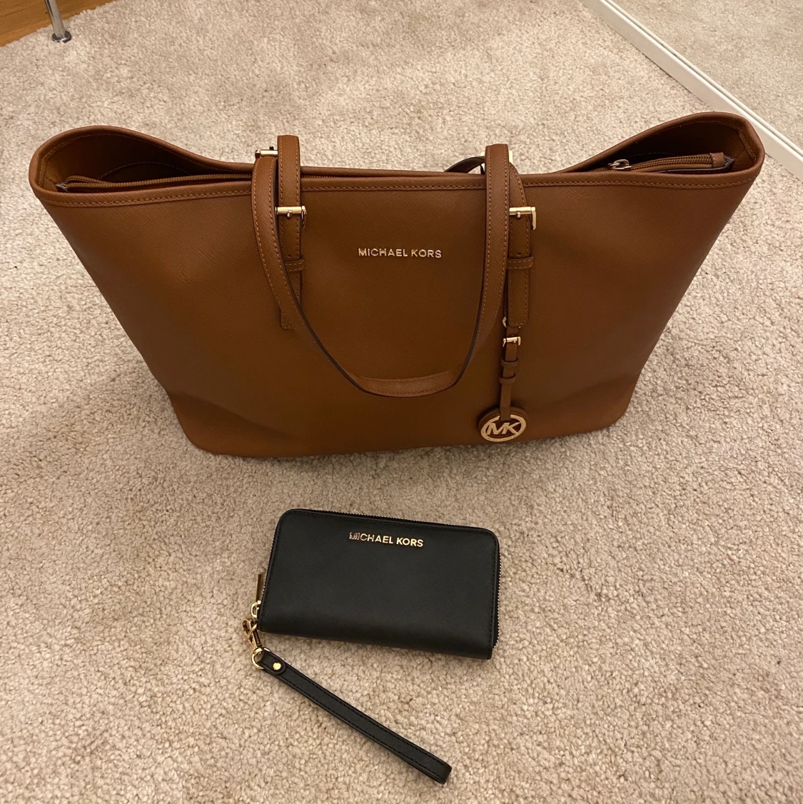 Michael kors väska och plånbok