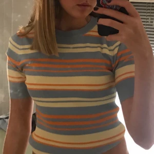 Tröja från Zara - En snygg stickad topp från Zara! Kan skickas, köpare står för frakt