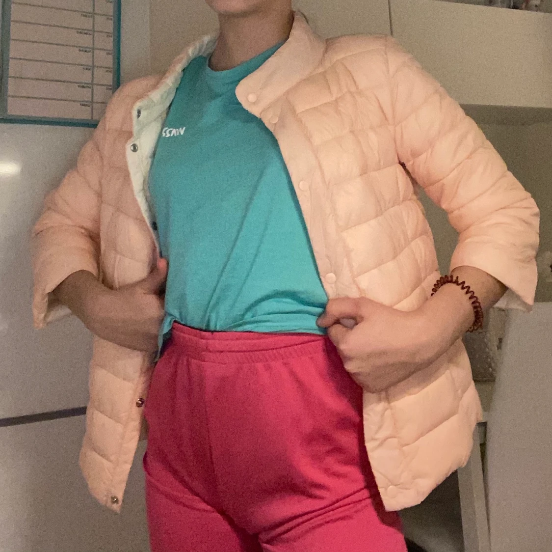 En fin vår jacka med korta armar - 90