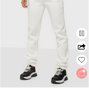 Mjukisbyxor NELLY - Storlek M, använda en gång. 163kr med frakt 