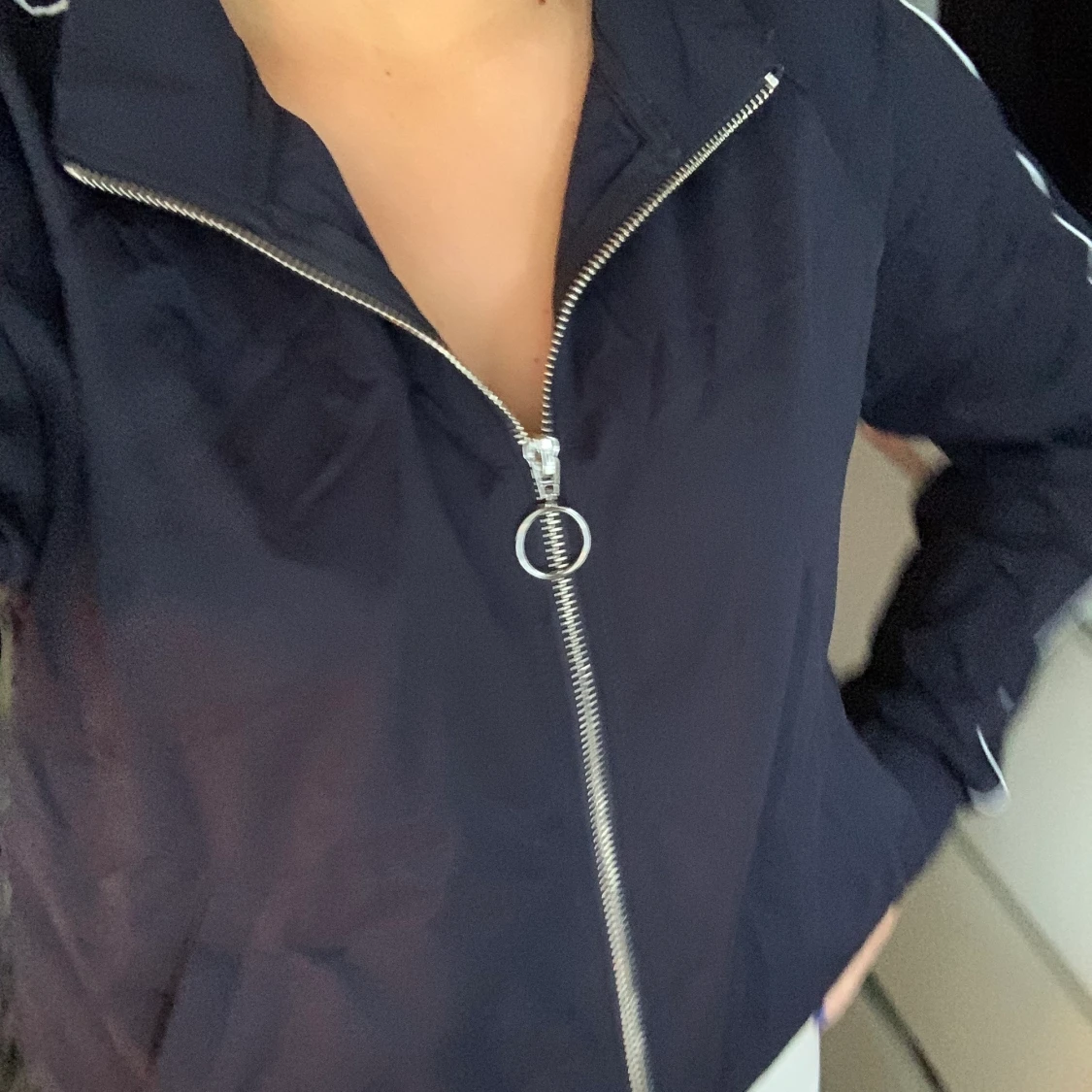 Mörkblå kofta med dragkedja - 91