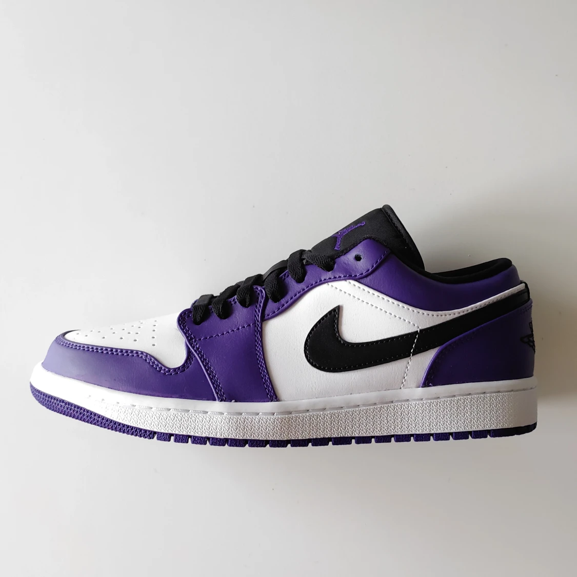 Air Jordan 1 Low Court Purple 