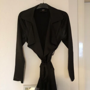 Blazer - Jätte fin blazer ifrån bikbok, säljer då den inte kommer till användning🙂