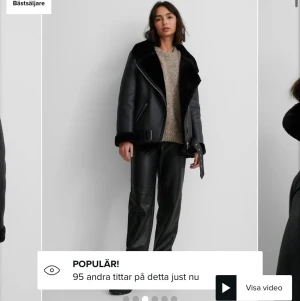 JACKA - Säljer min pilot jacka från nakd använd ca 2 månader ser helt ny ut strl 36