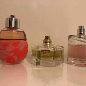  - Parfymer 300kr styck går tt frakta