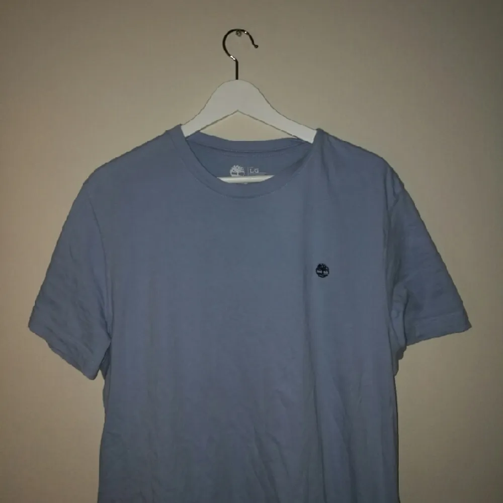 Timerland tshirt, lite ljusare blå irl.
. T-shirts.