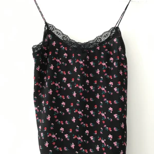 Sommarlinne - Min favvo sommarlinne. Bekväm, luftig och sååå fin.