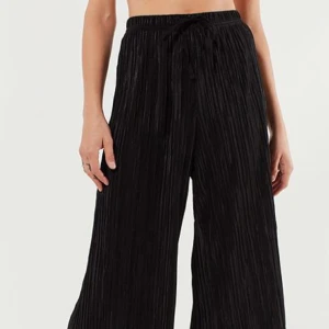  - Vida byxor från Urban Outfitters, storlek xs