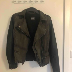  - Jätte fint jacka, som ny