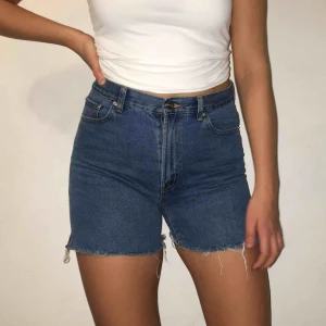 - Coola shorts den zara! Har klippt de själv! Hör av er vid intresse☺️