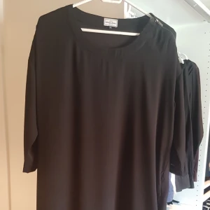  - Knälång vid klänning från crocker stl xs 