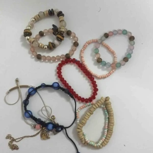  - Utförd med handerna