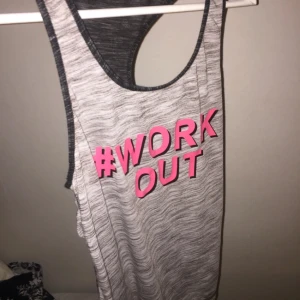  - Träningslinne köpt på Cubus för 199. Säljs pga att den inte kommer till användning längre. Pma för mer information :)