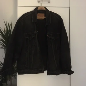  - Levisjacka från Asos Marketplace, oanvänd köpt i november. 