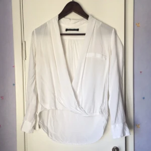  - Omlott blus från zara. 