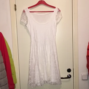  - Sommarklänning från amazon, aldrig använd