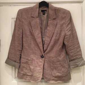 - Brun kavaj från H&M, storlek 38