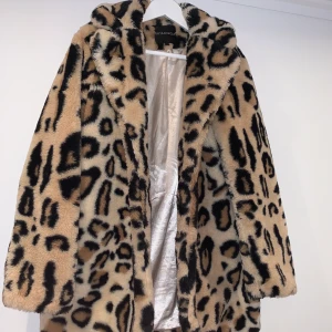 Rut & Circle - Storlek XS men stor i storleken, passar mig som är S/M. Använd ca 10 ggr men är som nu. Köptes för 900kr