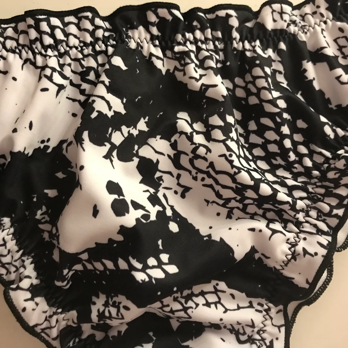 Bikini i ormskinnsmotiv  - 90