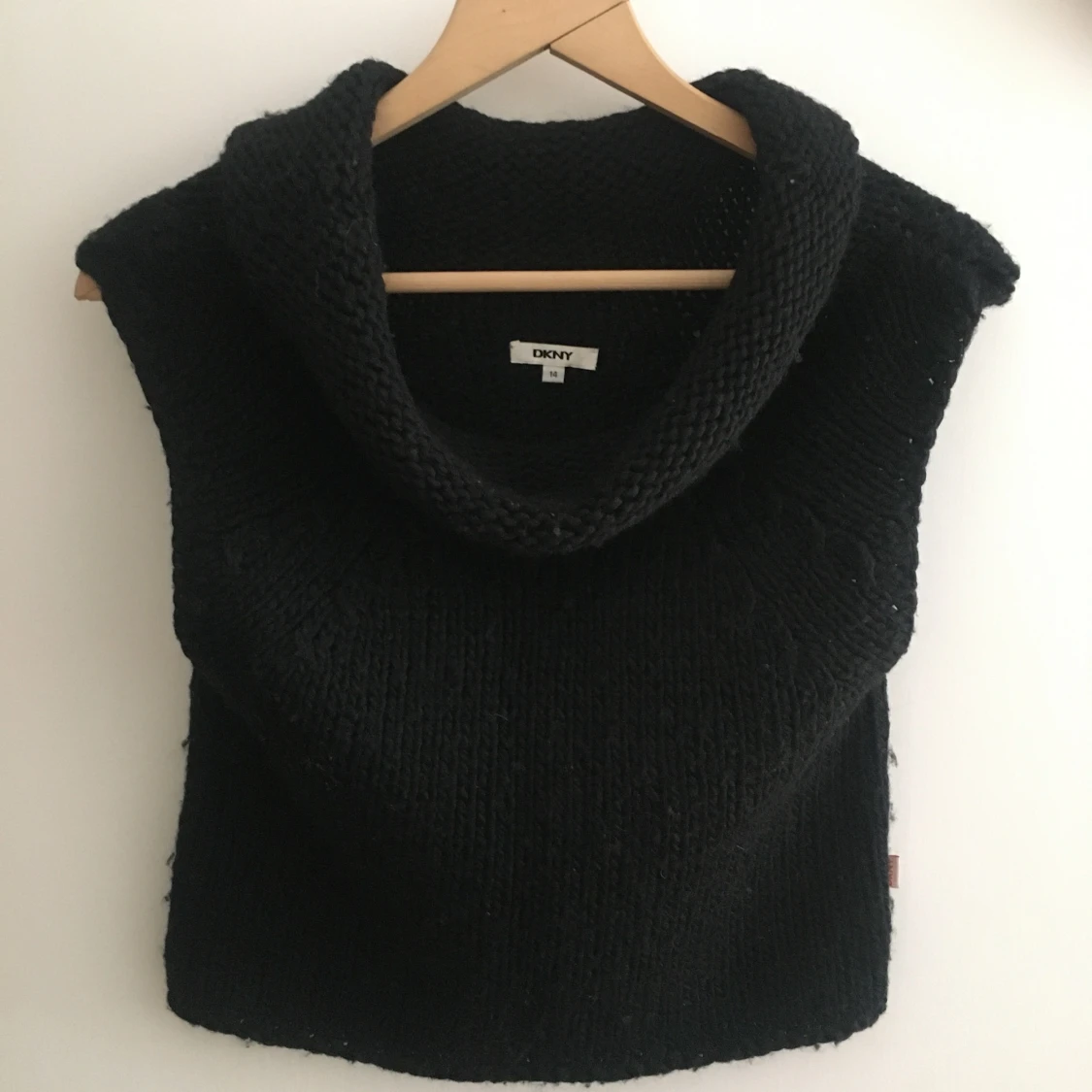 Snygg tröja från DKNY