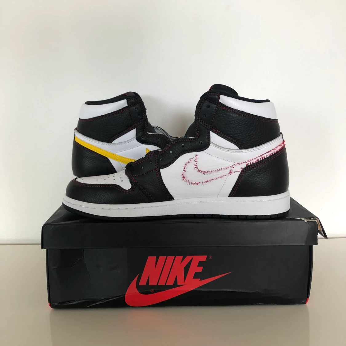 Air Jordan 1 High OG ”defiant Yellow