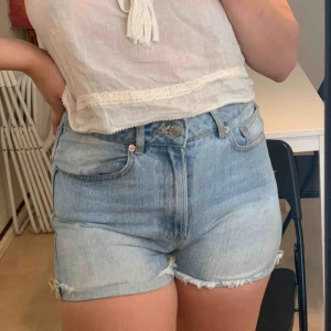  - Shorts från bikbok strl M