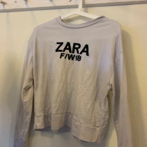 Zara - Tröja från Zara storlek S. 100kr + frakt