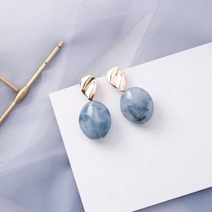 Örhängen  - Full length: 4.7cm Ellipse size: 2.2 * 2.4cm Weight: 14.2g / oanvänt 