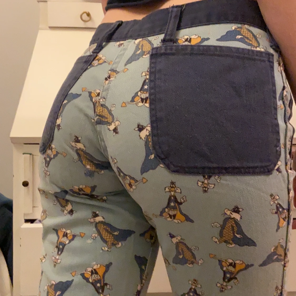 Vintage cartoon jeans 