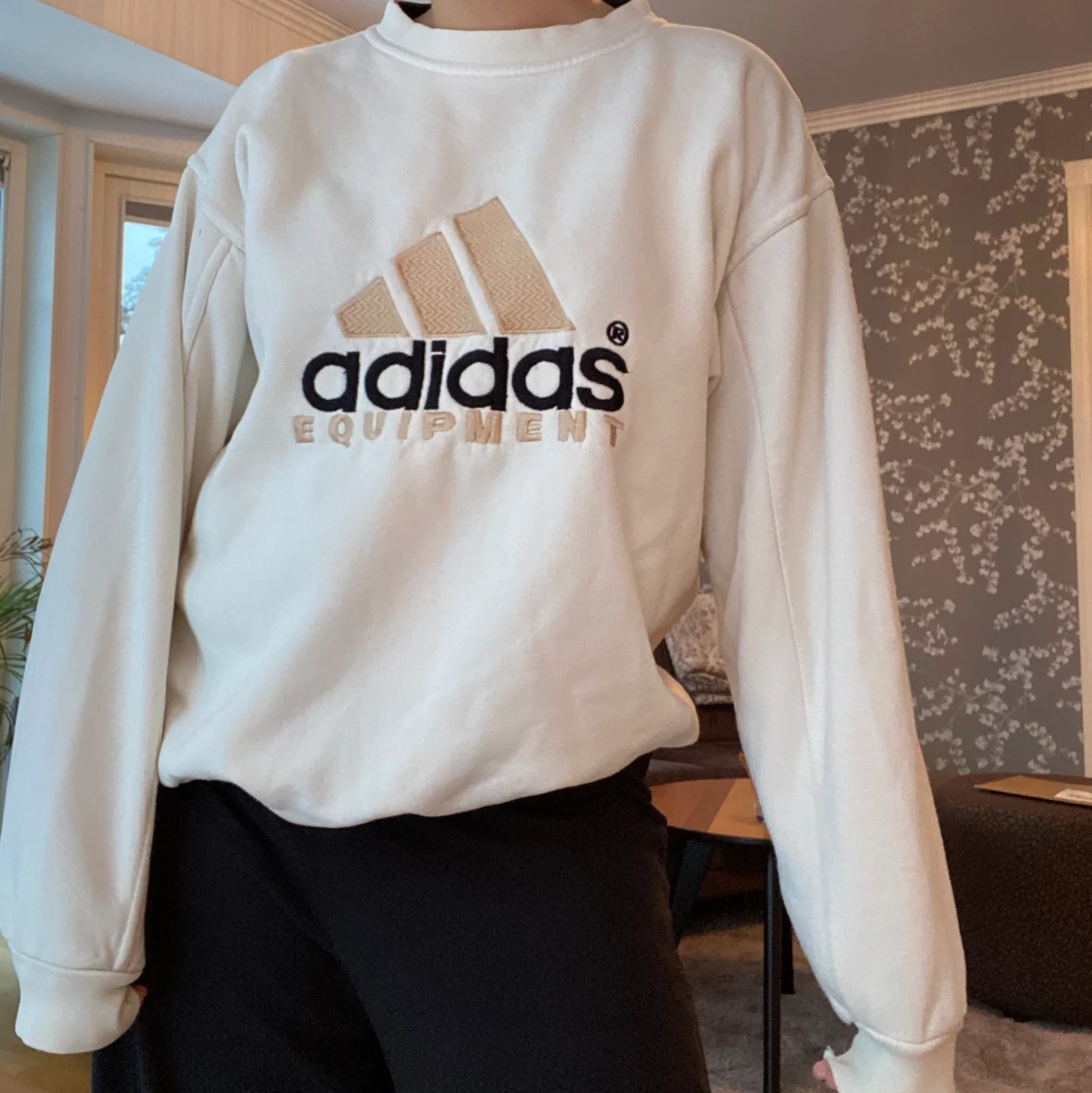 Adidas sweatshirt! - 90