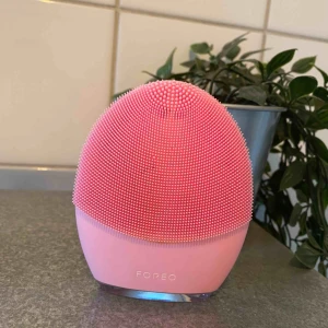  - Foreo luna 3 i nyskick. Säljes pga, att den inte använts.   Sänkt pris från 1500kr till 1150kr