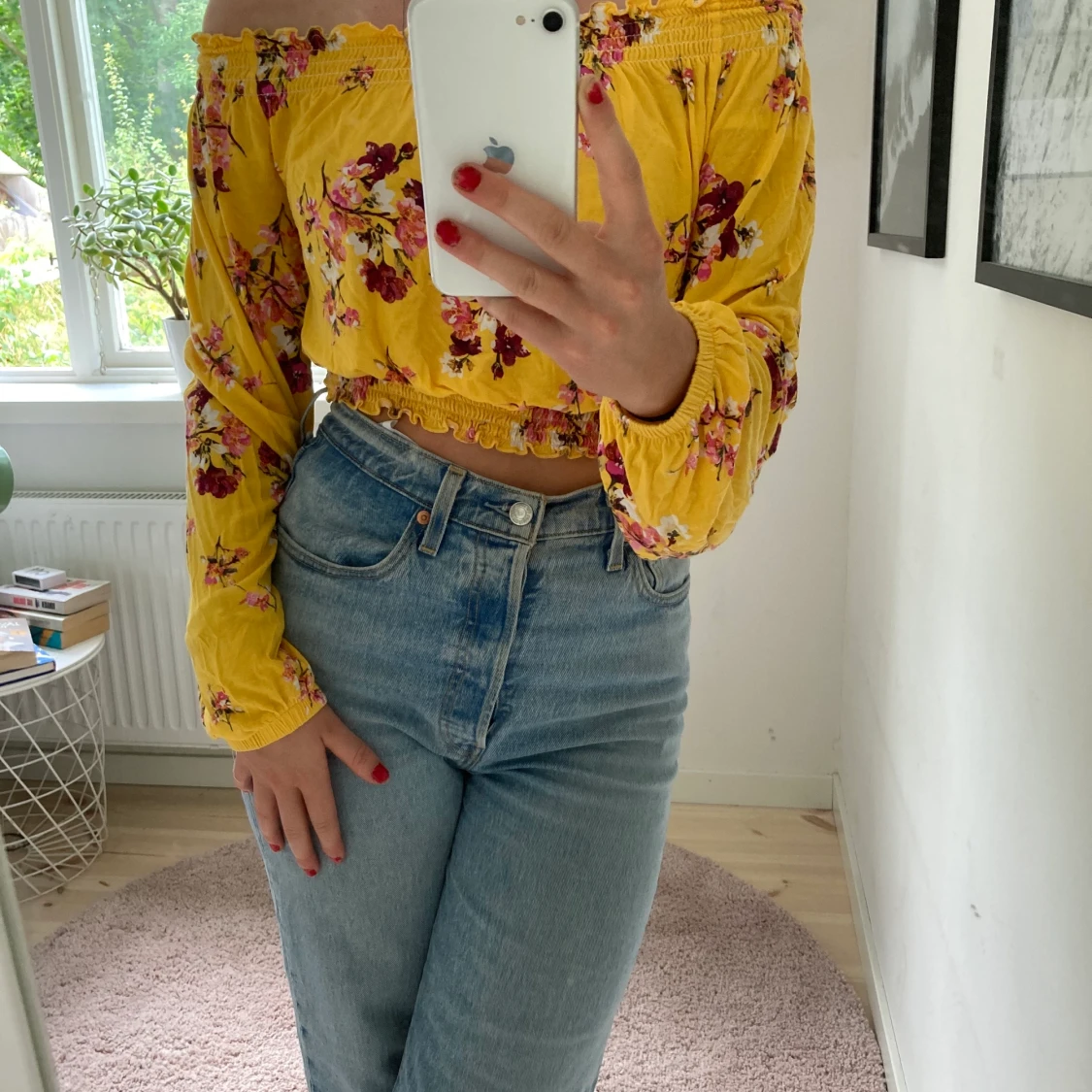 Blommig gul blus  - 90