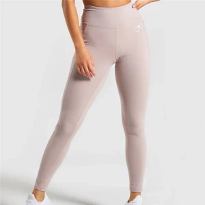 Gymshark tights Dreamy mesh  - Superfina träningstights från Gymshark i Dreamy mesh modellen. De har super fina mesh detaljer längst benen. Färgen heter ”Taupe”. De är i använt skick men fortfarande jättefina! Smarta fickor på båda sidor. Storlek M☺️ 250kr eller bud!