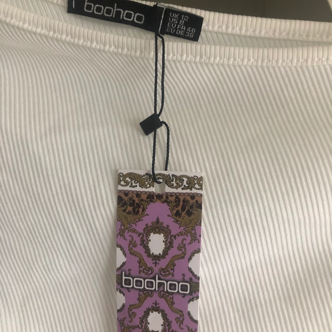 crop top boohoo - 90