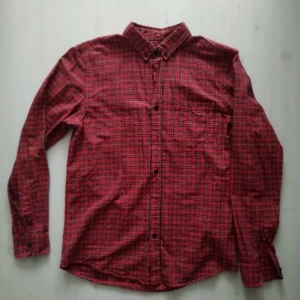 Plaid skjorta  - Ett mindre plaid mönster perfekt för hösten 