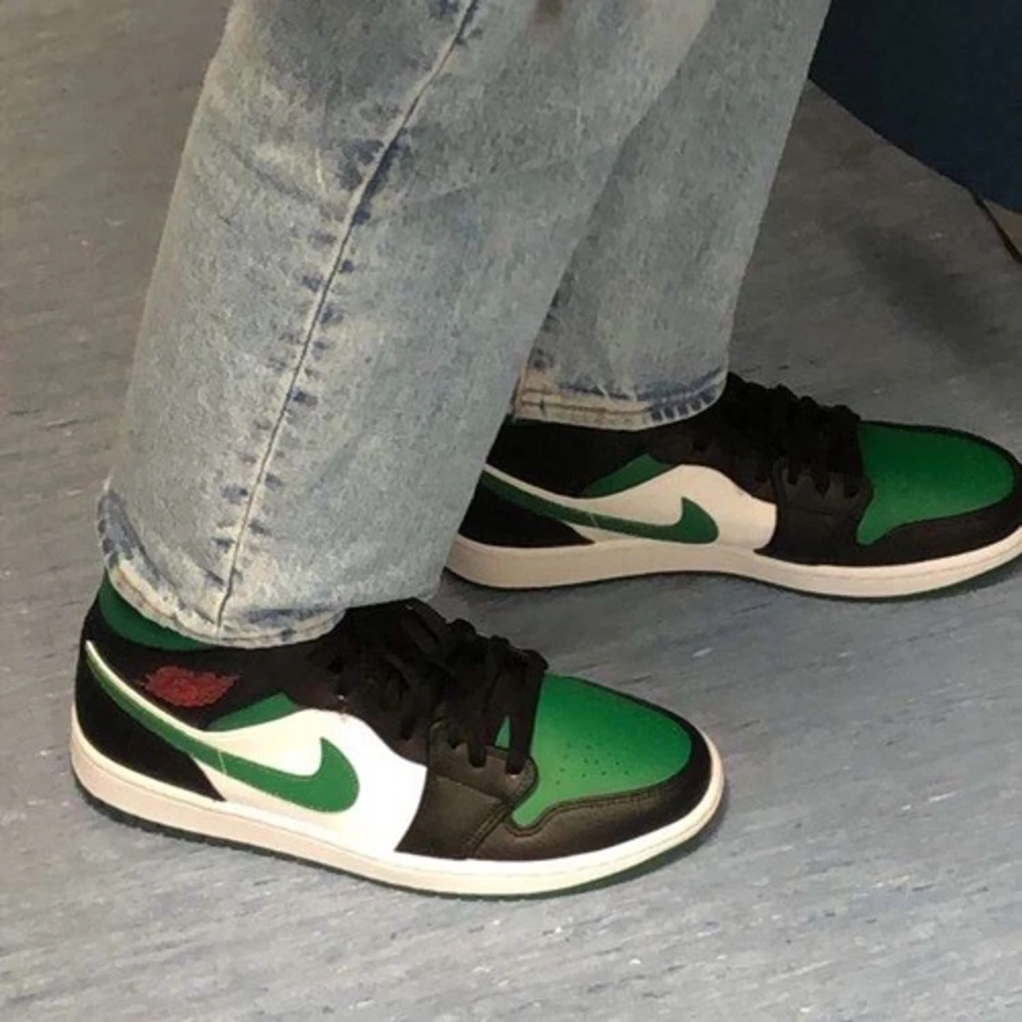 Nike Jordan 1 mids  - 90