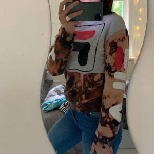 Fila tröja - Asfet tröja jag själv gjort! Knappt använd, skirvför intresse❤️ 