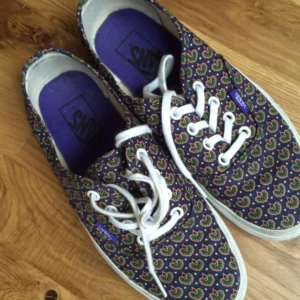  - Helt nya skor från Vans. 