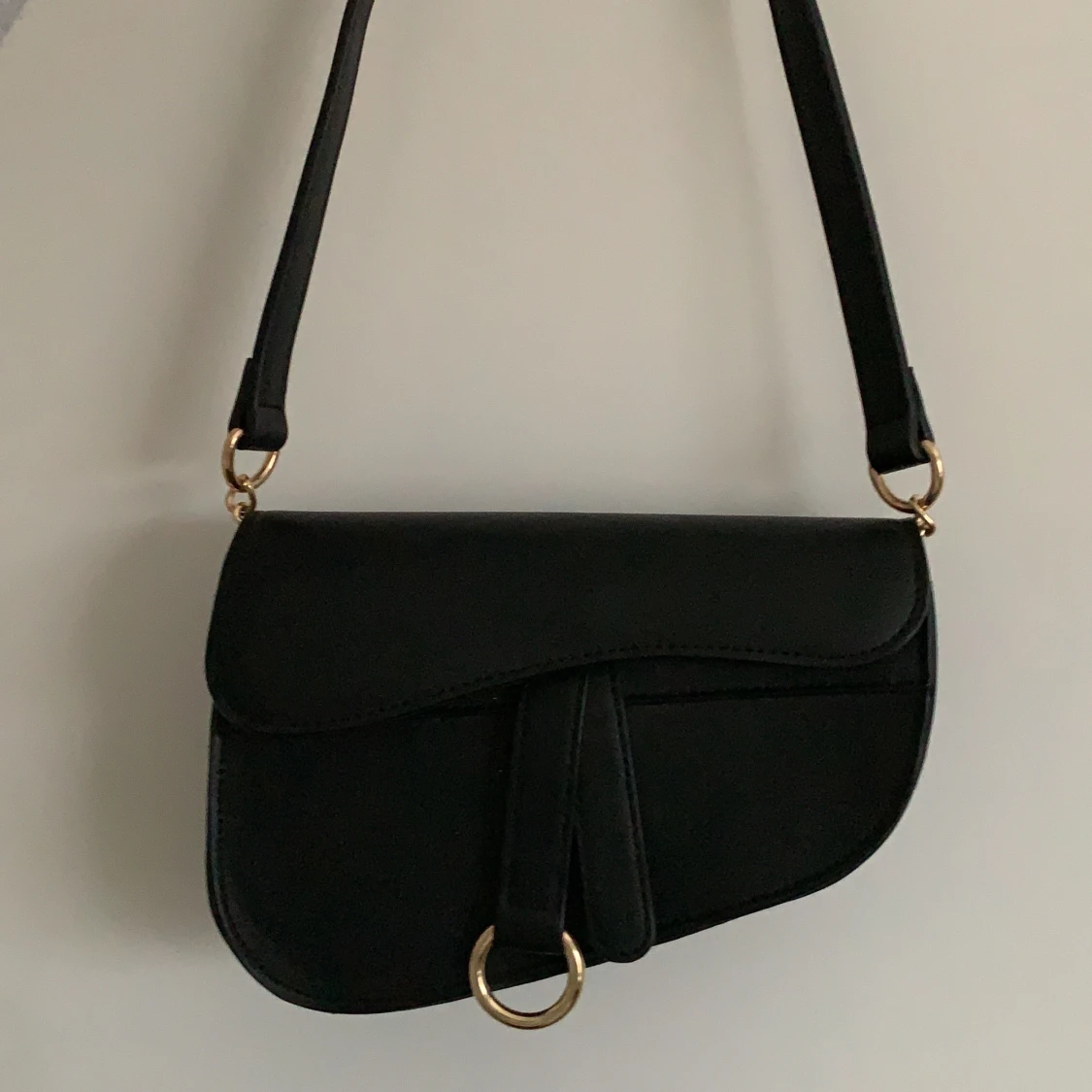 Svart sadelväska - 90