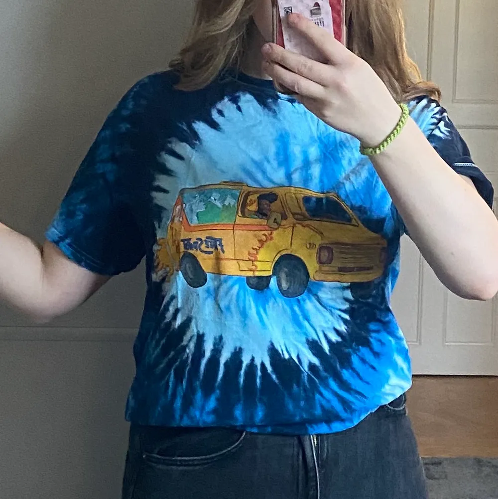 T-shirt from Khalid’s free spirit tour in 2019. Used but is in good condition. Fits like a big m. Original price 500kr. T-shirts.