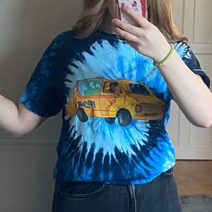 T-shirt from Khalid’s free spirit tour in 2019. Used but is in good condition. Fits like a big m. Original price 500kr