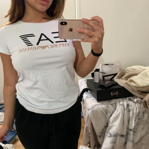 Ea7 - Passar mig som brukar ha XS/S i toppar 