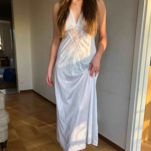  - Det perfekta nattlinnet. Köparen står för frakt