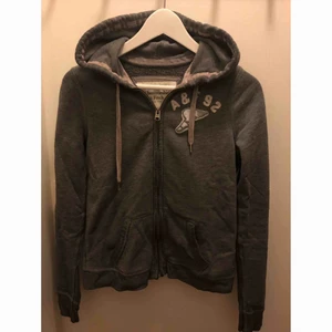  - Hoodie från abercrombie & fitch
