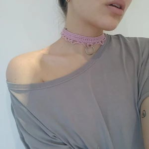 Virkad Choker - Egendesignade virkade chokers på beställning! Färg kan väljas!