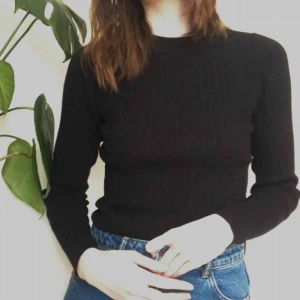  - Ny ribstickad tröja från Asos. 