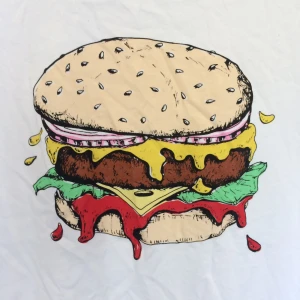  - Cool hanburgertröja från bikbok!