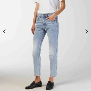 - Arket jeans använda typ två ggr. Så som oanvända! Fullpris 690 :-, finns i butik nu. 98 % bomull 2 % elastan. 